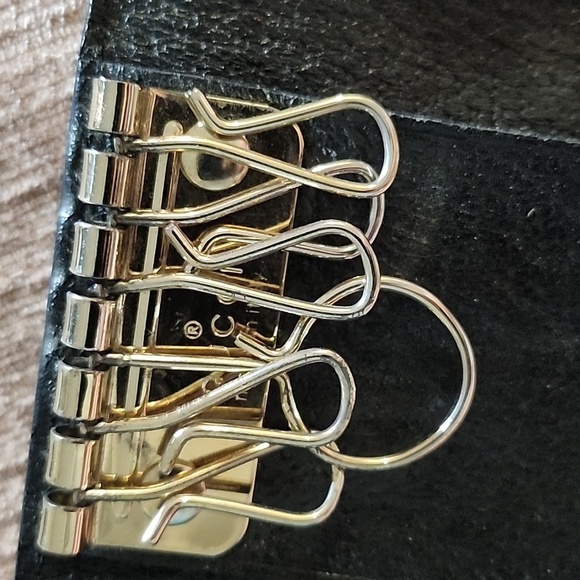 GUCCI key ring like Brandnew Condition - Picture 7 of 8